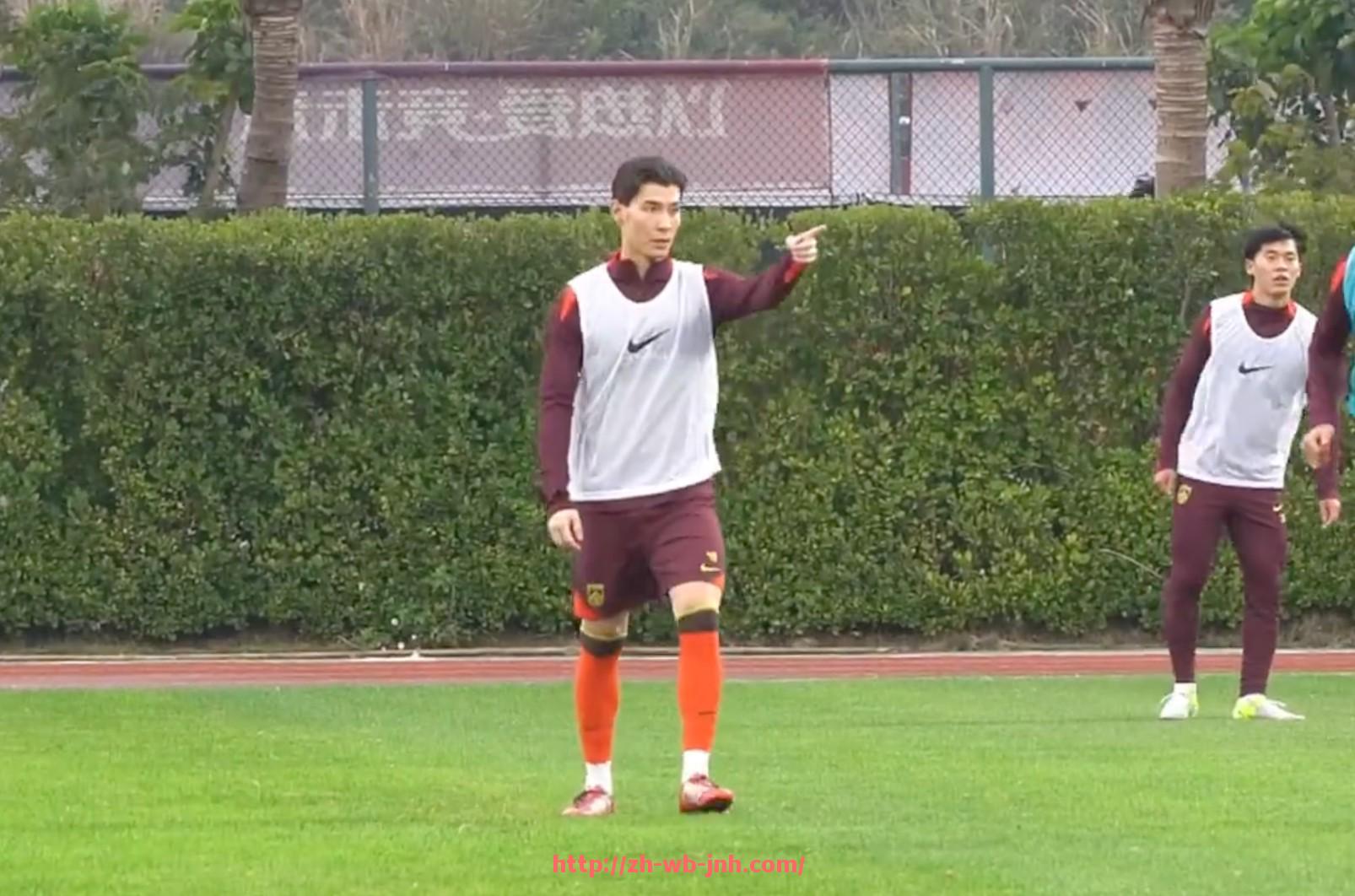 金年会体育-上海上港队在中超联赛的比赛结果及表现分析