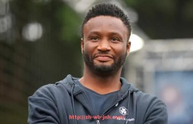 金年会体育-法甲马赛赛季低迷原因分析与改进方向